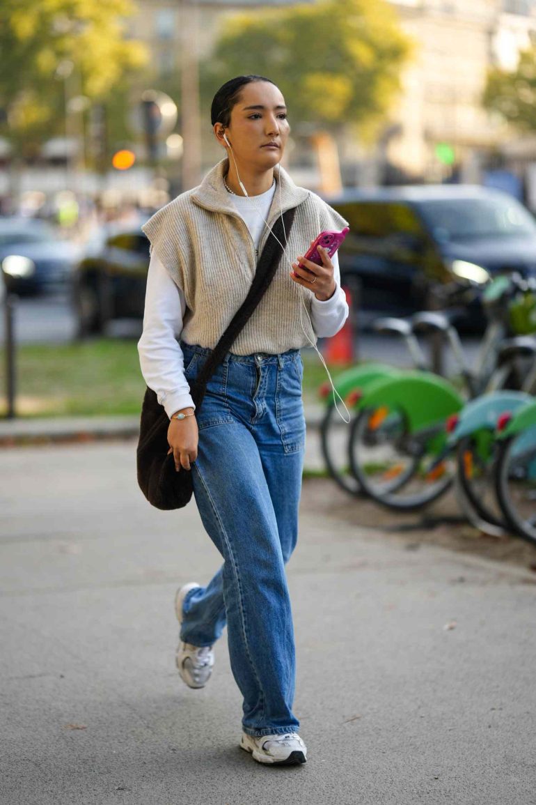 12 Jeans Outfits to Wear This Season