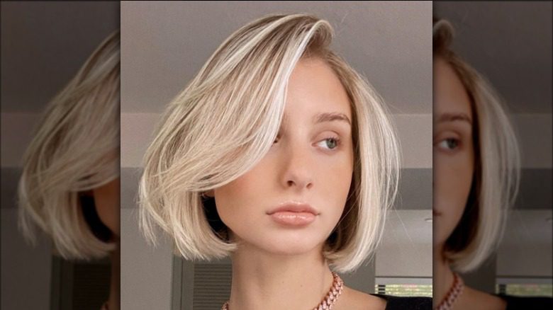 woman with short blonde bob haircut